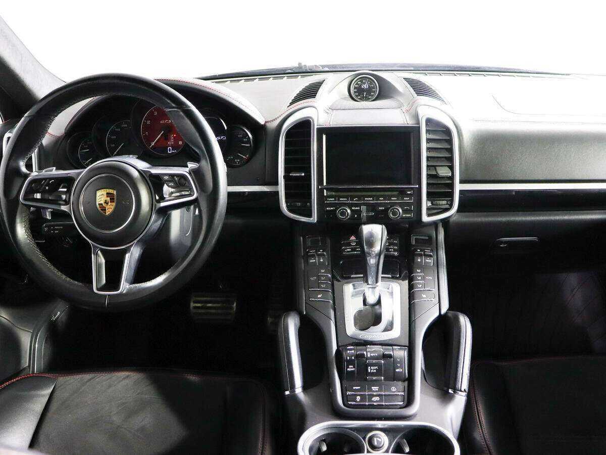 Porsche Cayenne GTS, 2015 Фото №10