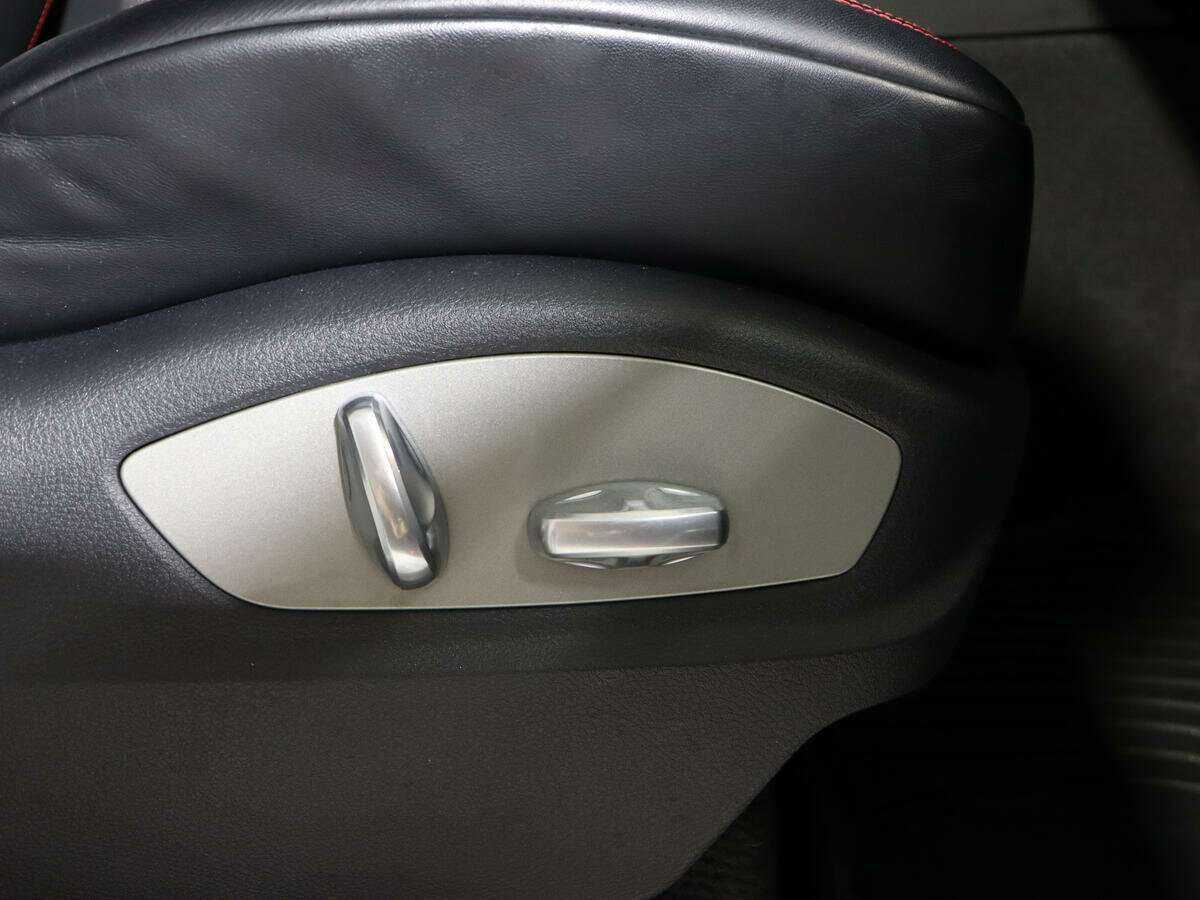 Porsche Cayenne GTS, 2015 Фото №16