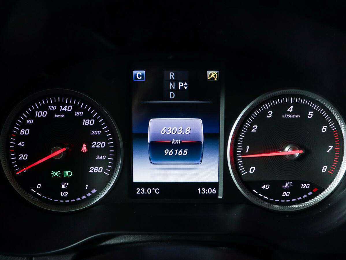 Mercedes-Benz GLC 250, 2017 Фото №9