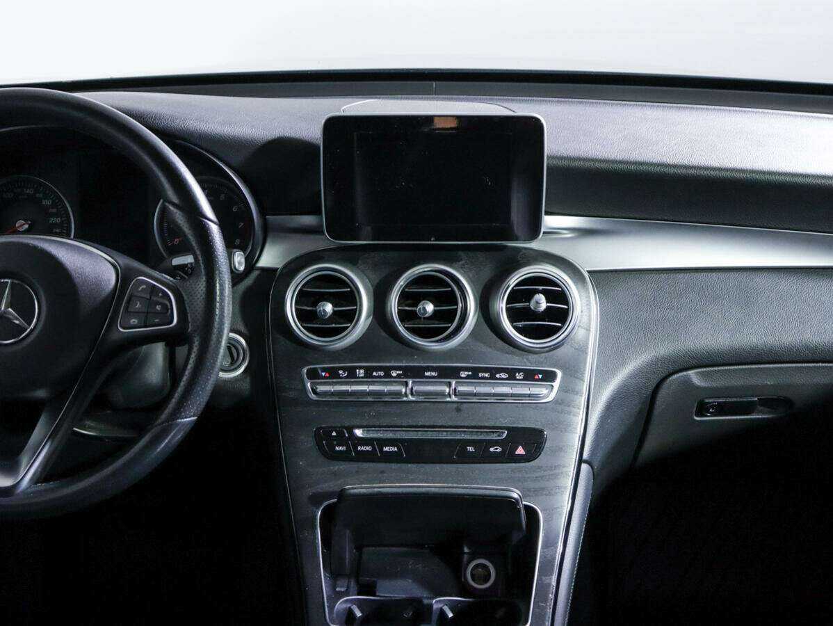 Mercedes-Benz GLC 250, 2017 Фото №11