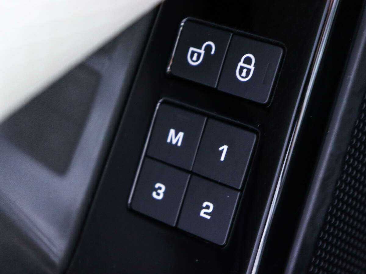 Land Rover Range Rover Velar, 2019 Фото №25