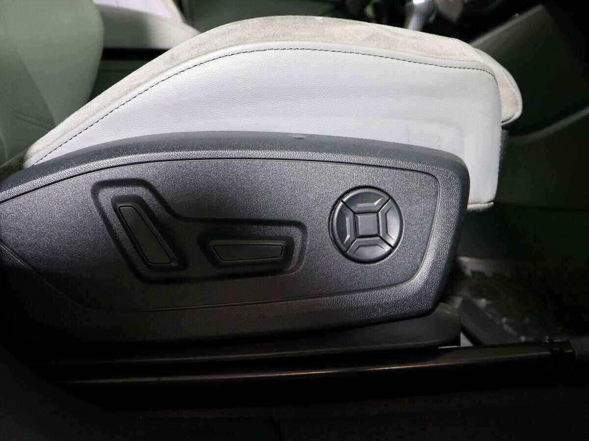 Audi Q3 45 TFSI, 2021 Фото №15