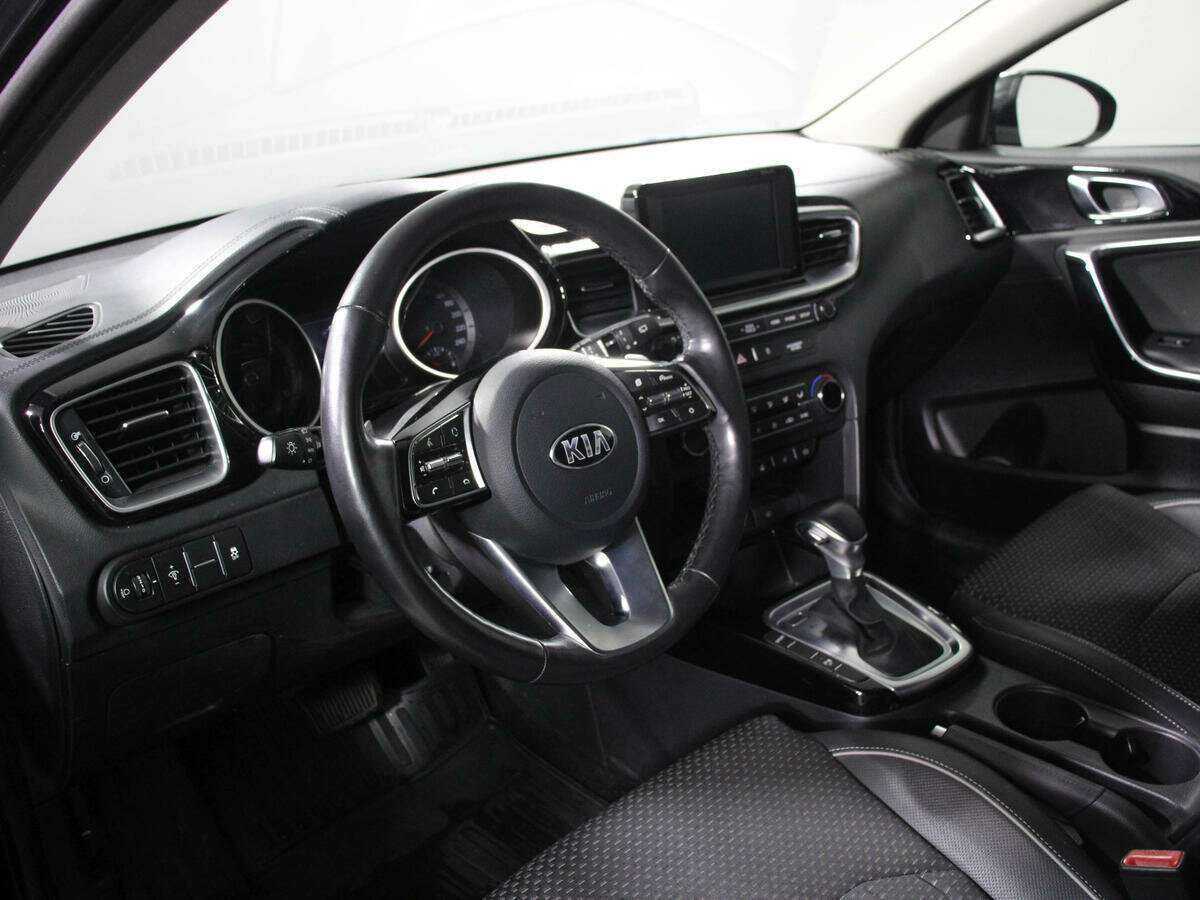 Kia Ceed, 2018 Фото №12