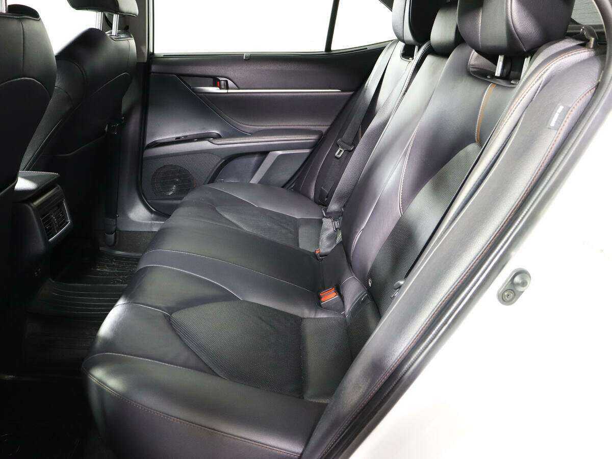 Toyota Camry, 2020 Фото №7
