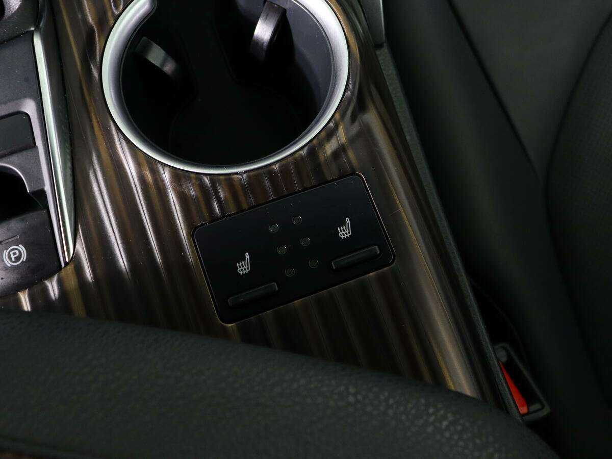 Toyota Camry, 2020 Фото №19