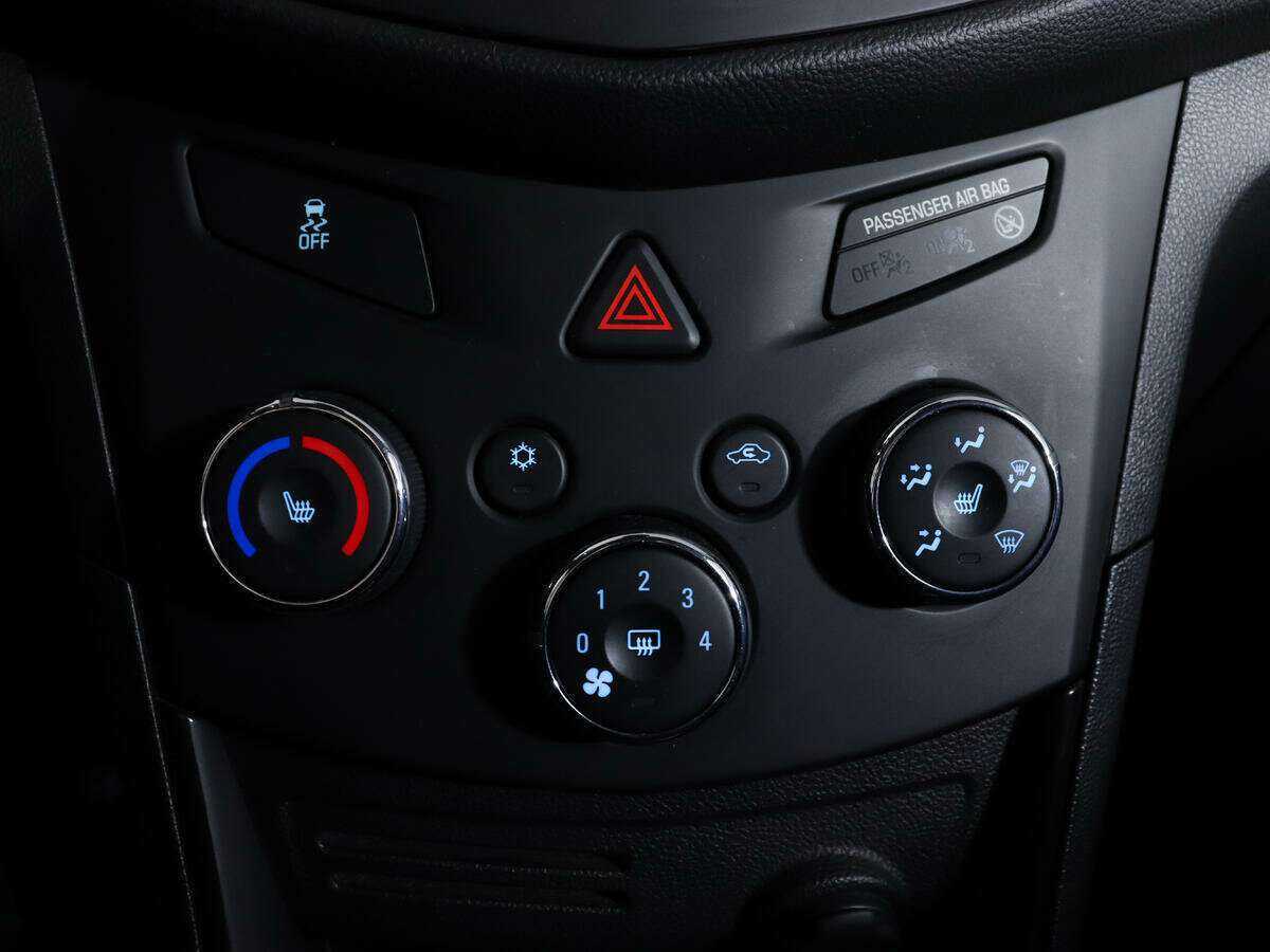 Chevrolet Tracker, 2015 Фото №16