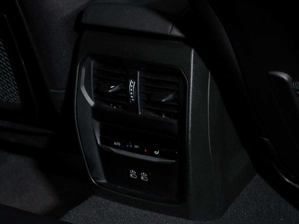 BMW 3 серии 320i, 2021 Фото №15