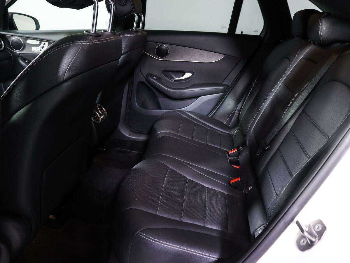 Mercedes-Benz GLC 300, 2019 - 81 130 км. | Фото №8