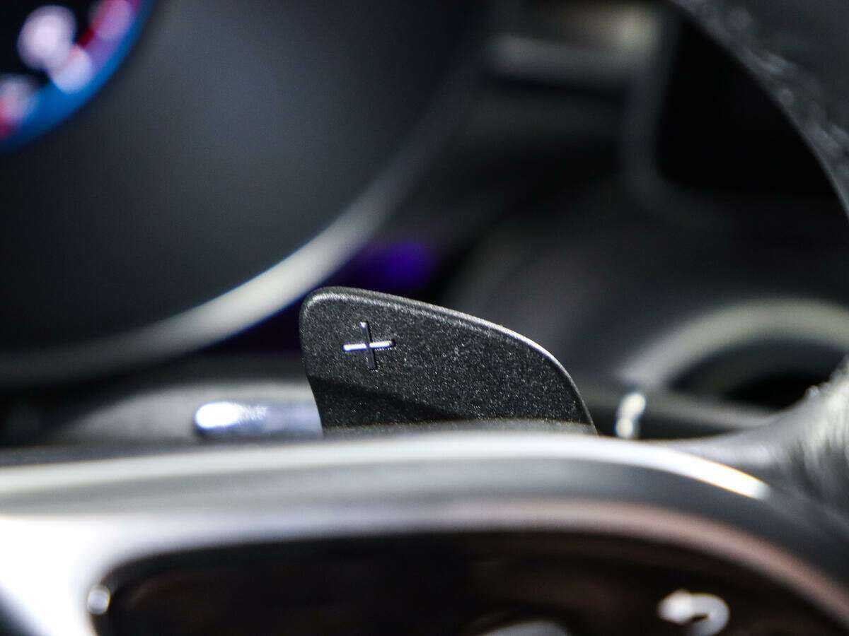 Mercedes-Benz GLC 300, 2019 Фото №17