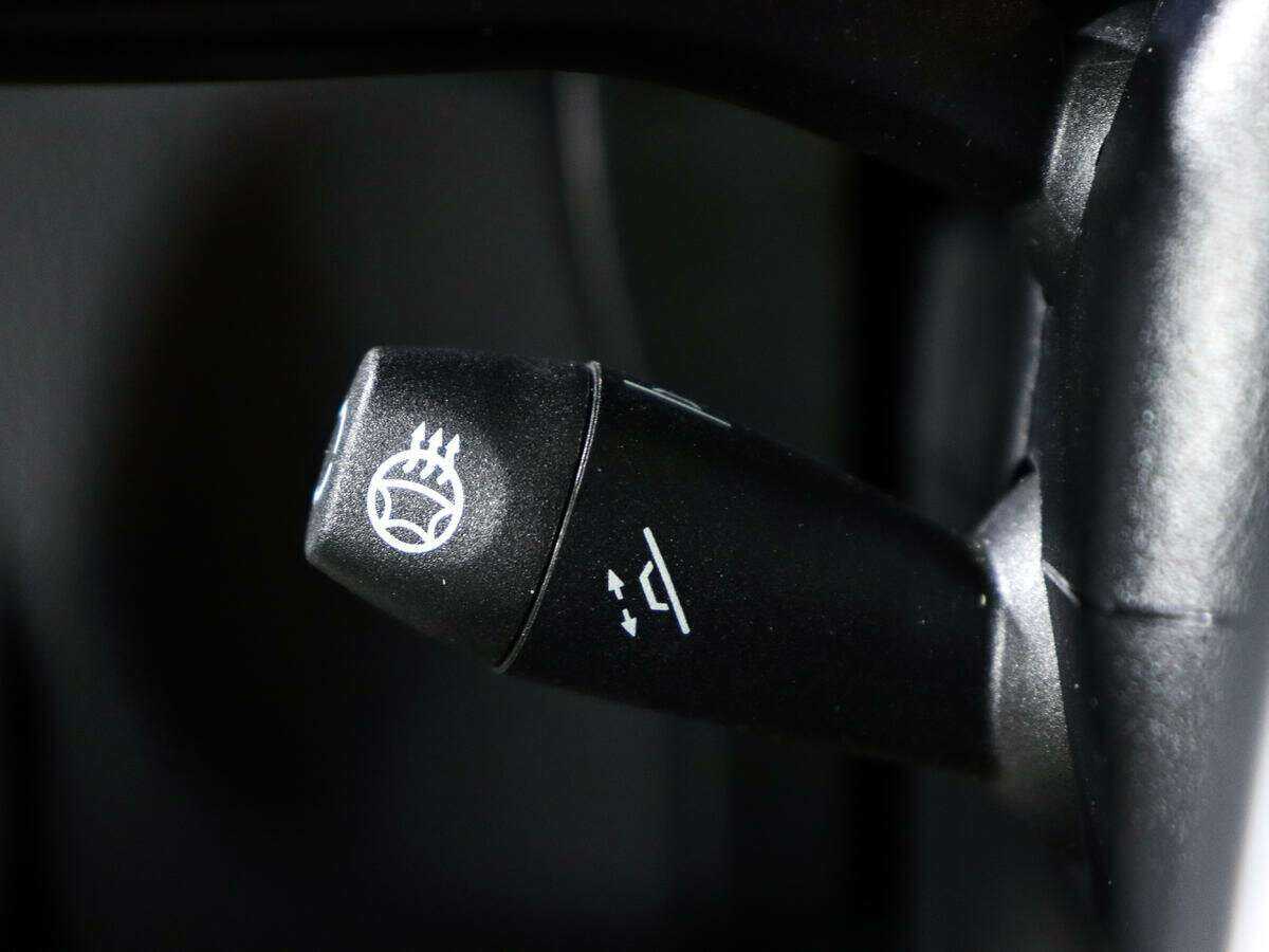 Mercedes-Benz GLC 300, 2019 Фото №19