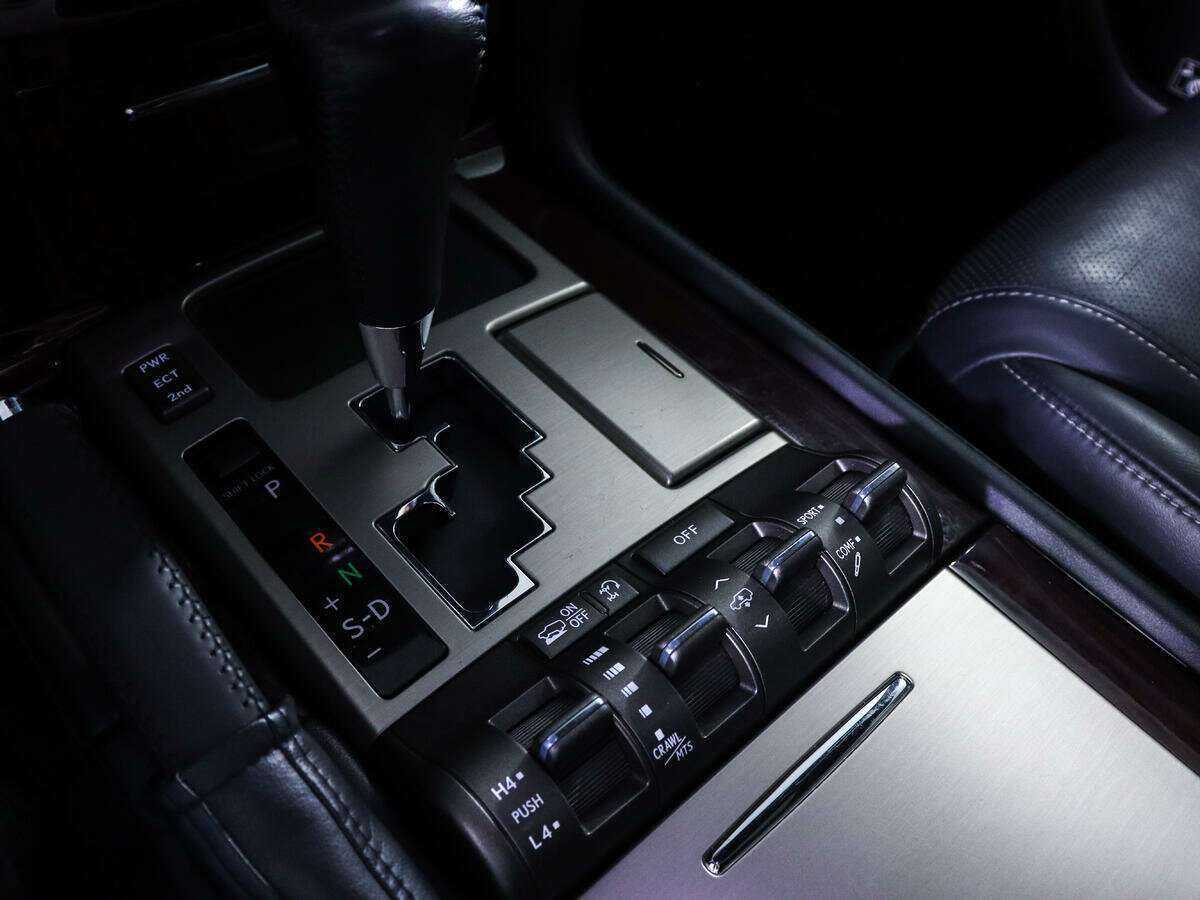 Lexus LX 570, 2015 Фото №18