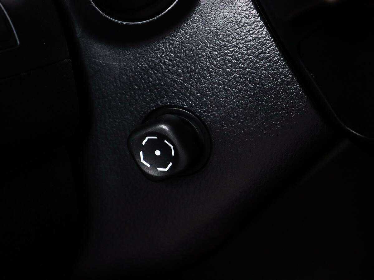 Lexus LX 570, 2015 Фото №21