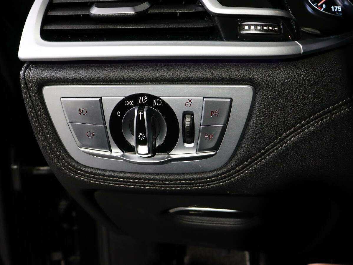 BMW 7 серии 750d xDrive, 2018 Фото №20