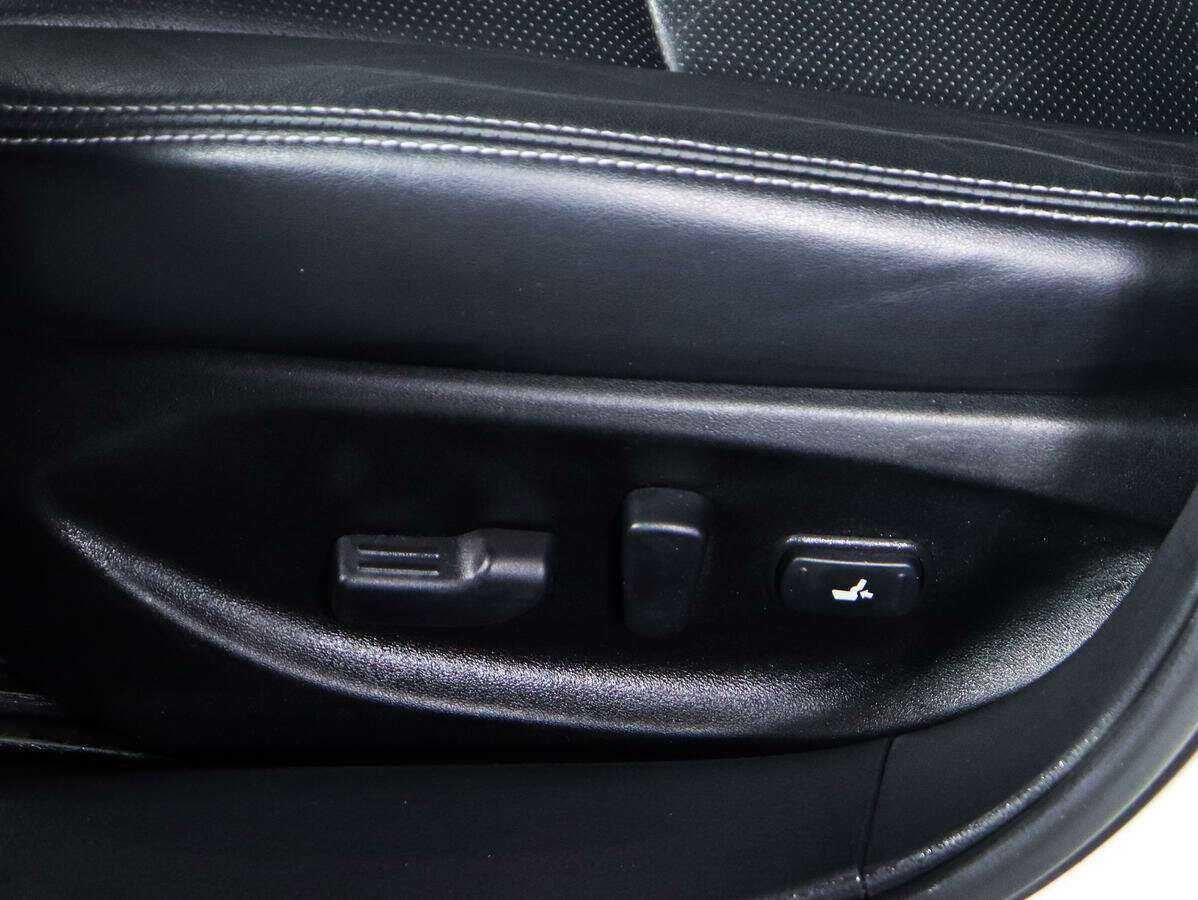 Infiniti Q50, 2017 Фото №20