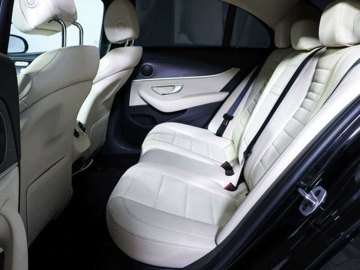 Mercedes-Benz E-Класс 200, 2021 Фото №9