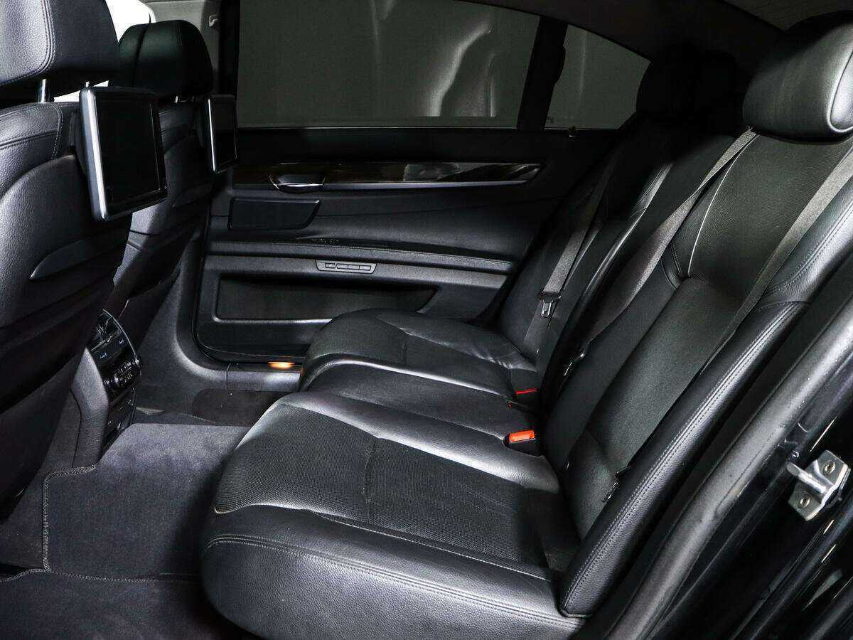 BMW 7 серии Long 740Li xDrive, 2013 Фото №9