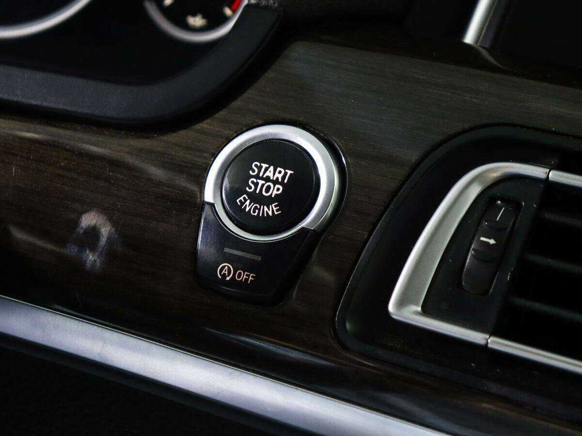 BMW 7 серии Long 740Li xDrive, 2013 Фото №19