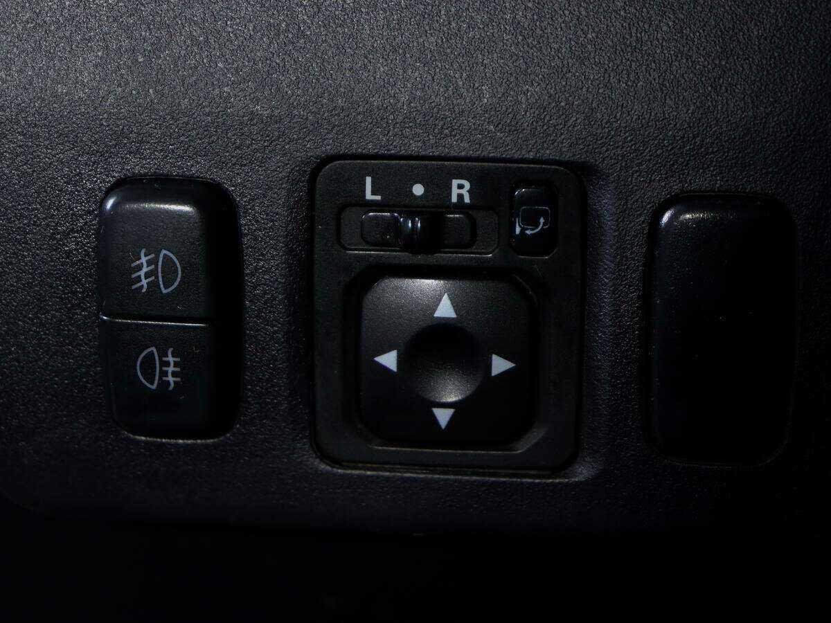 Mitsubishi Pajero, 2011 Фото №16