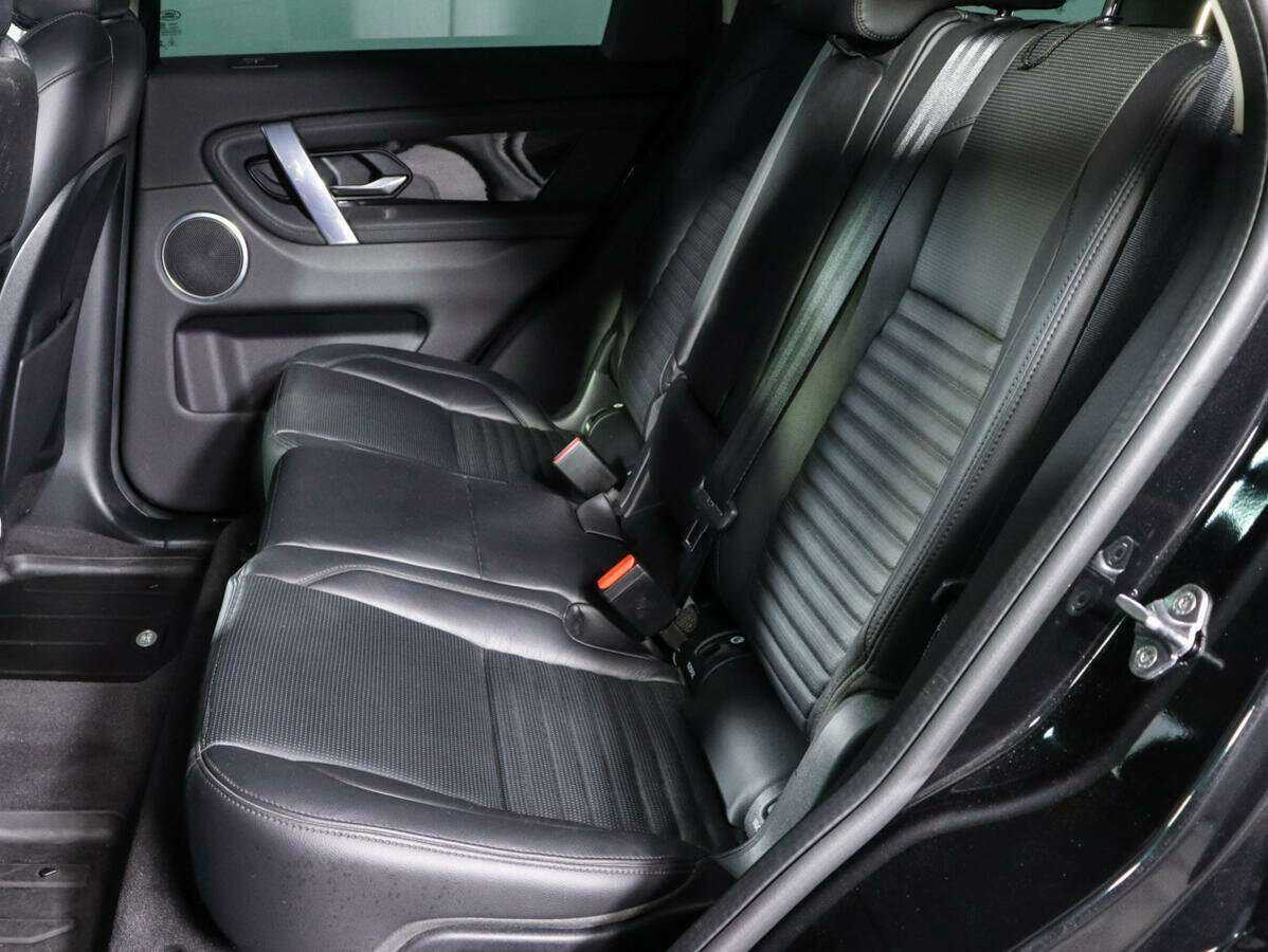 Land Rover Discovery Sport, 2020 - 58 801 км. | Фото №8
