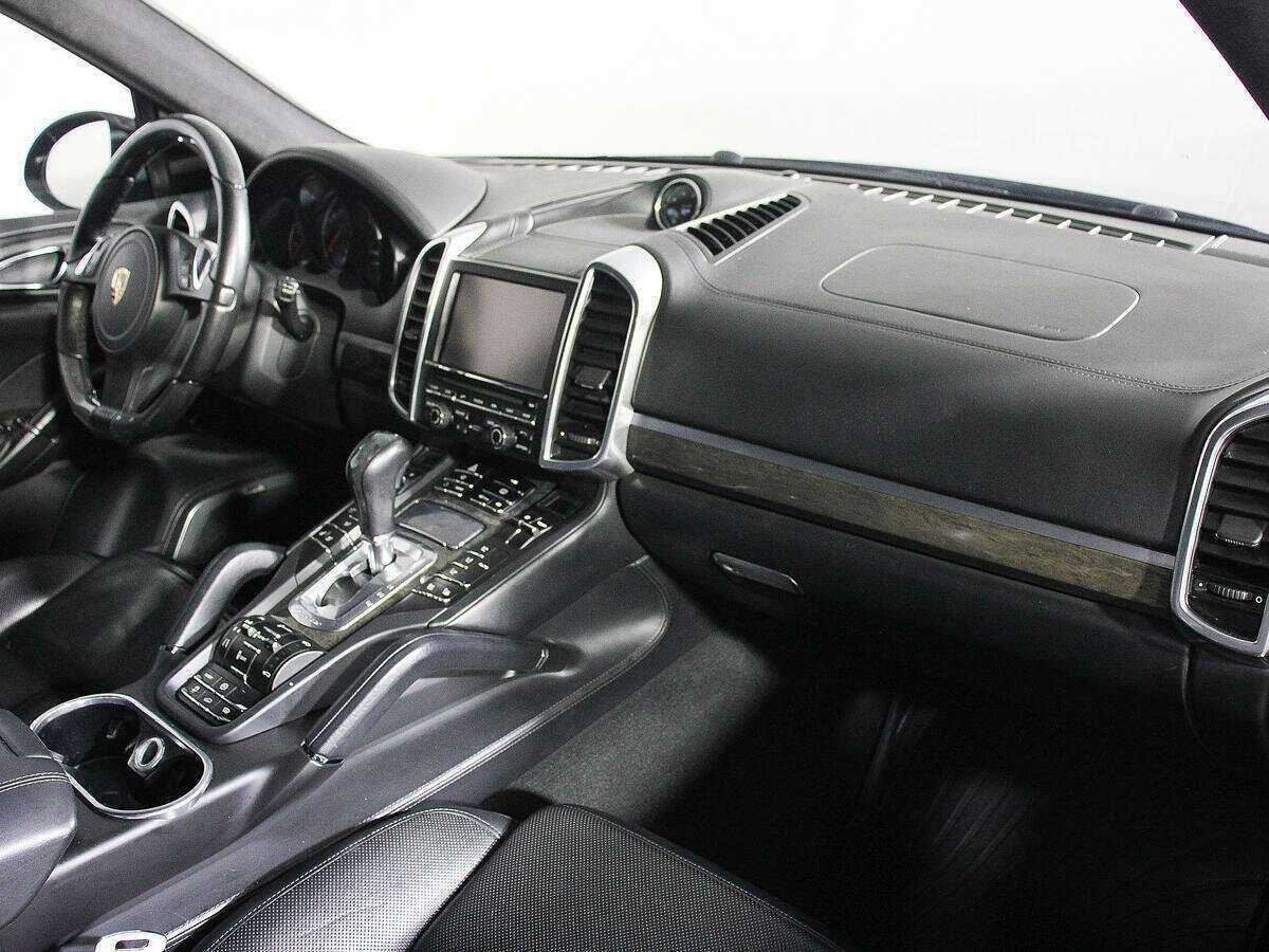 Porsche Cayenne Turbo, 2010 Фото №9