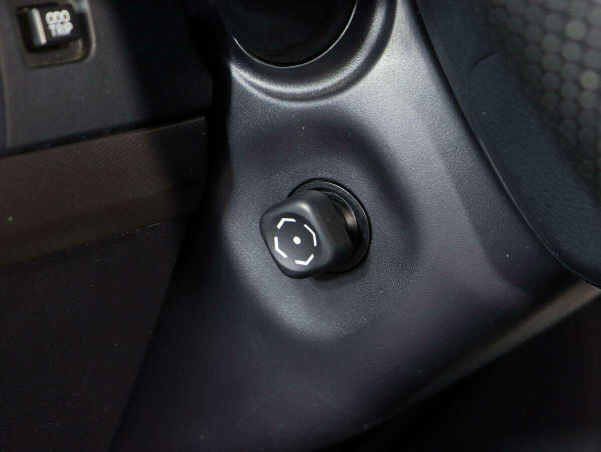 Toyota Land Cruiser Prado, 2011 Фото №16