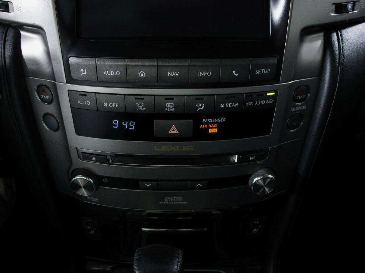 Lexus LX 570, 2012 Фото №16