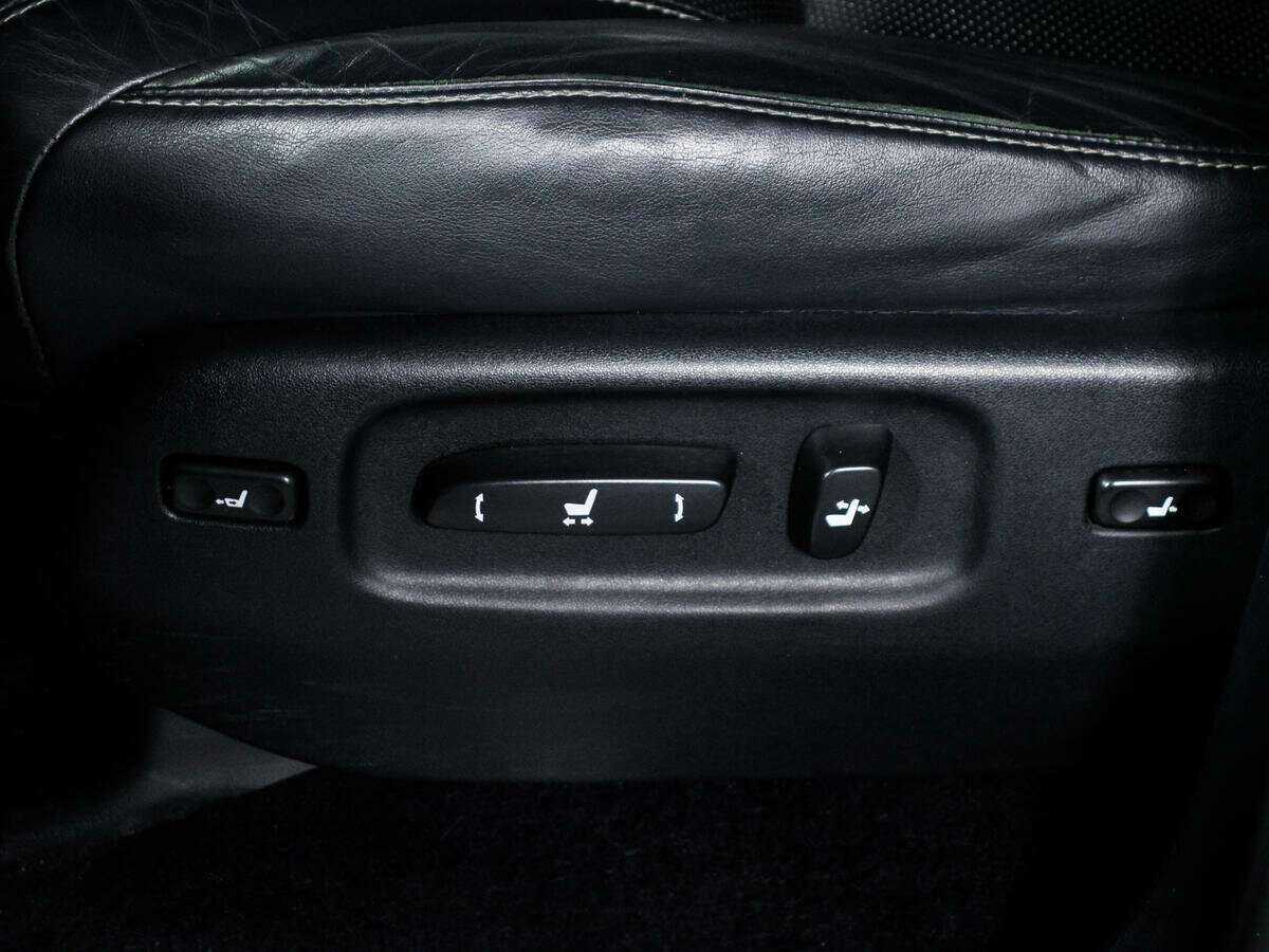 Lexus LX 570, 2012 Фото №26