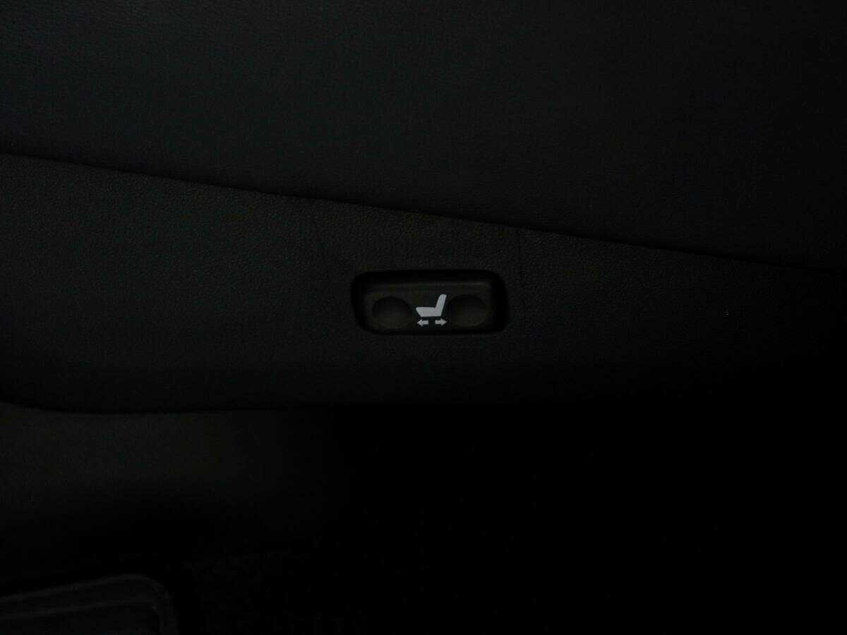 Lexus LX 570, 2012 Фото №27