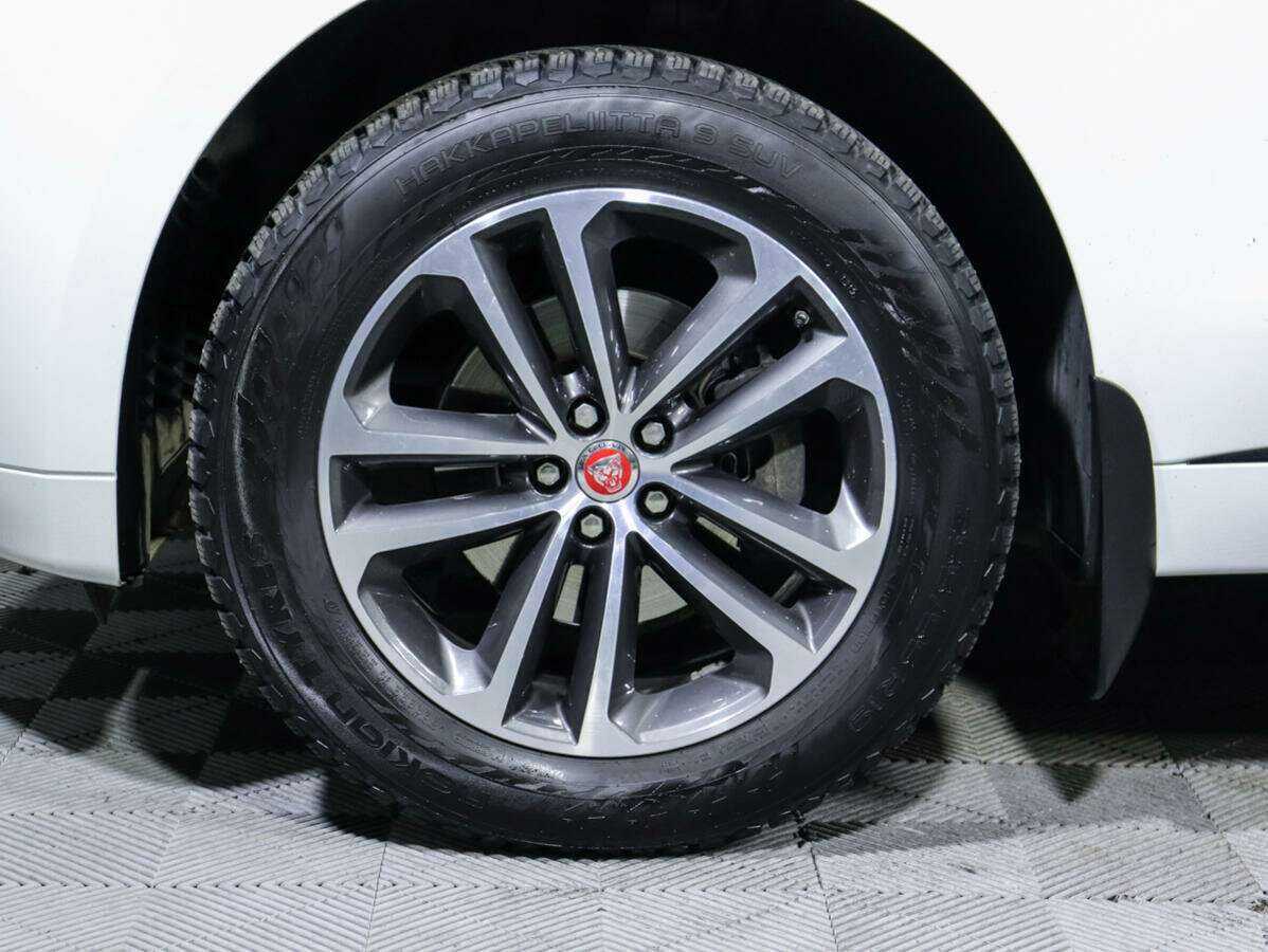 Jaguar F-Pace, 2018 Фото №15