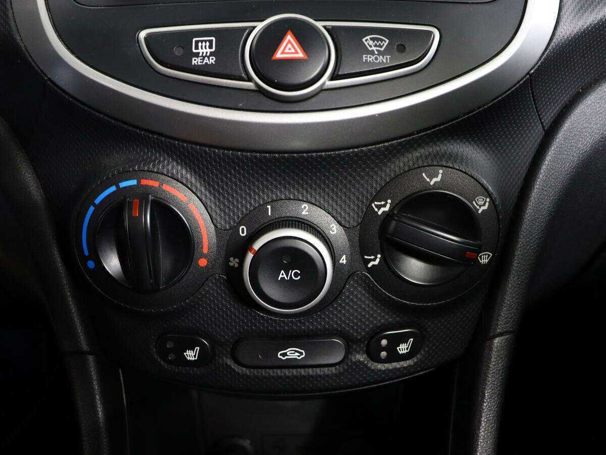 Hyundai Solaris, 2011 Фото №17