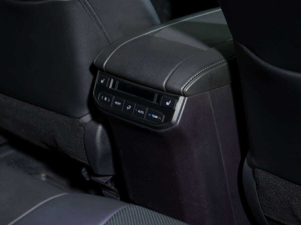 Toyota Highlander, 2021 Фото №14