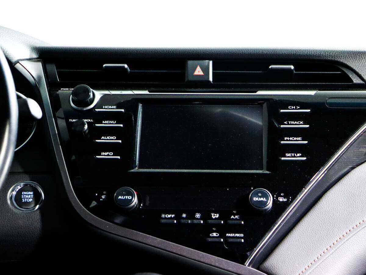 Toyota Camry, 2020 Фото №13