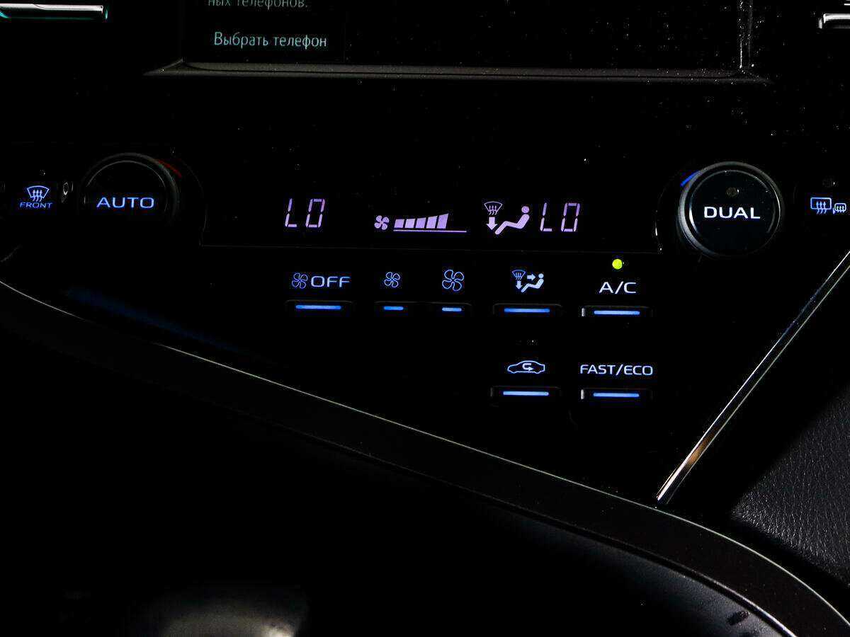 Toyota Camry, 2020 Фото №16