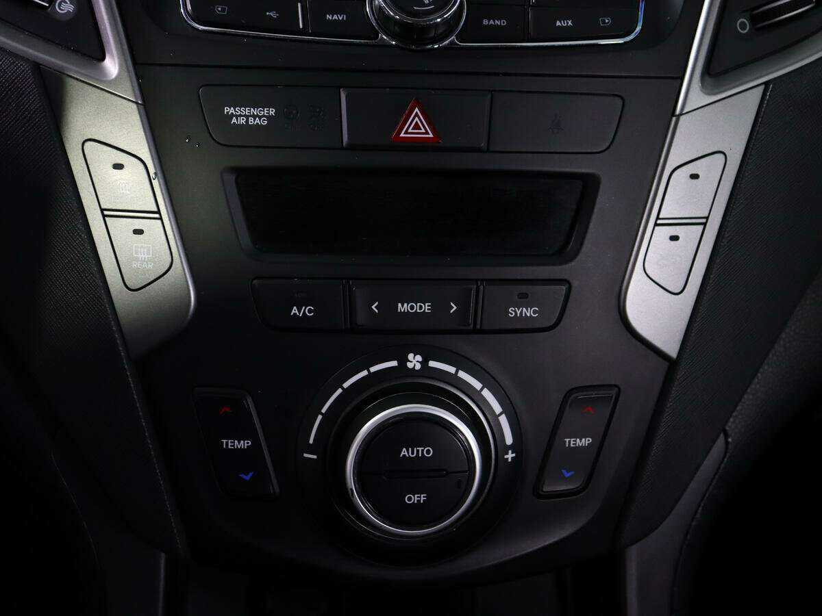 Hyundai Santa Fe, 2017 Фото №16