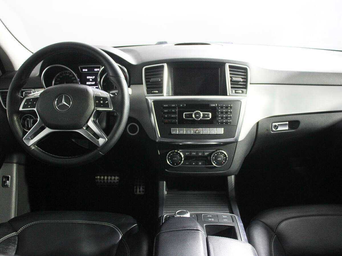 Mercedes-Benz M-Класс 350 CDI, 2011 Фото №10