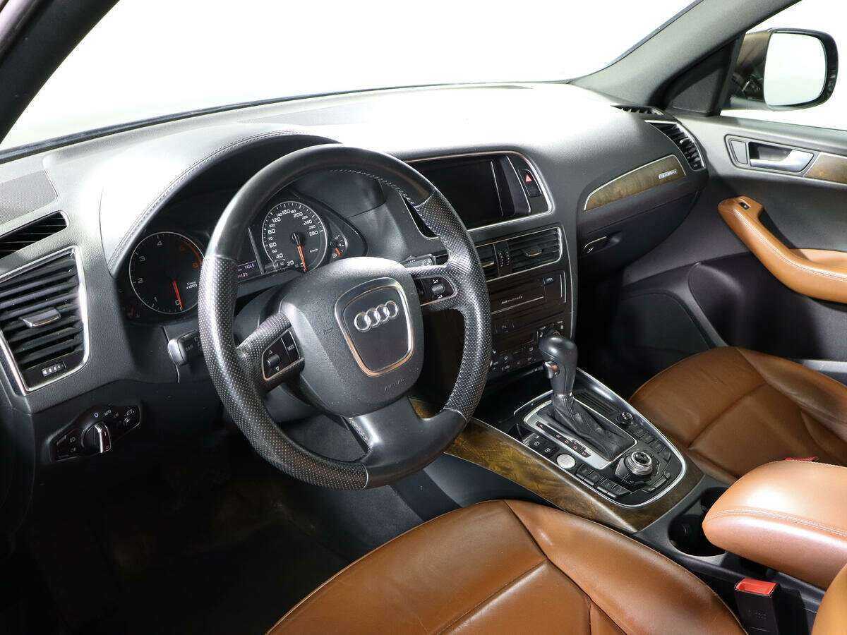 Audi Q5, 2011 Фото №11