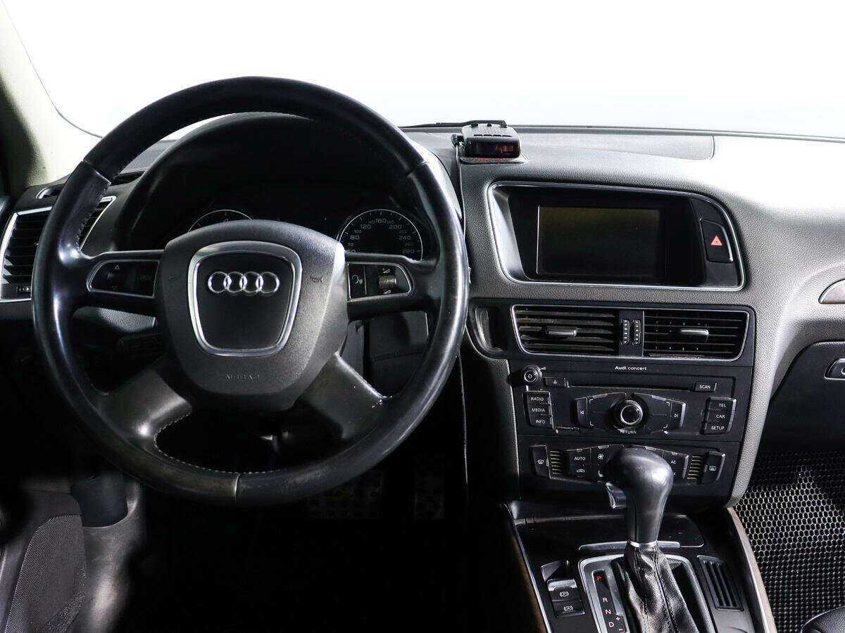 Audi Q5, 2011 Фото №10