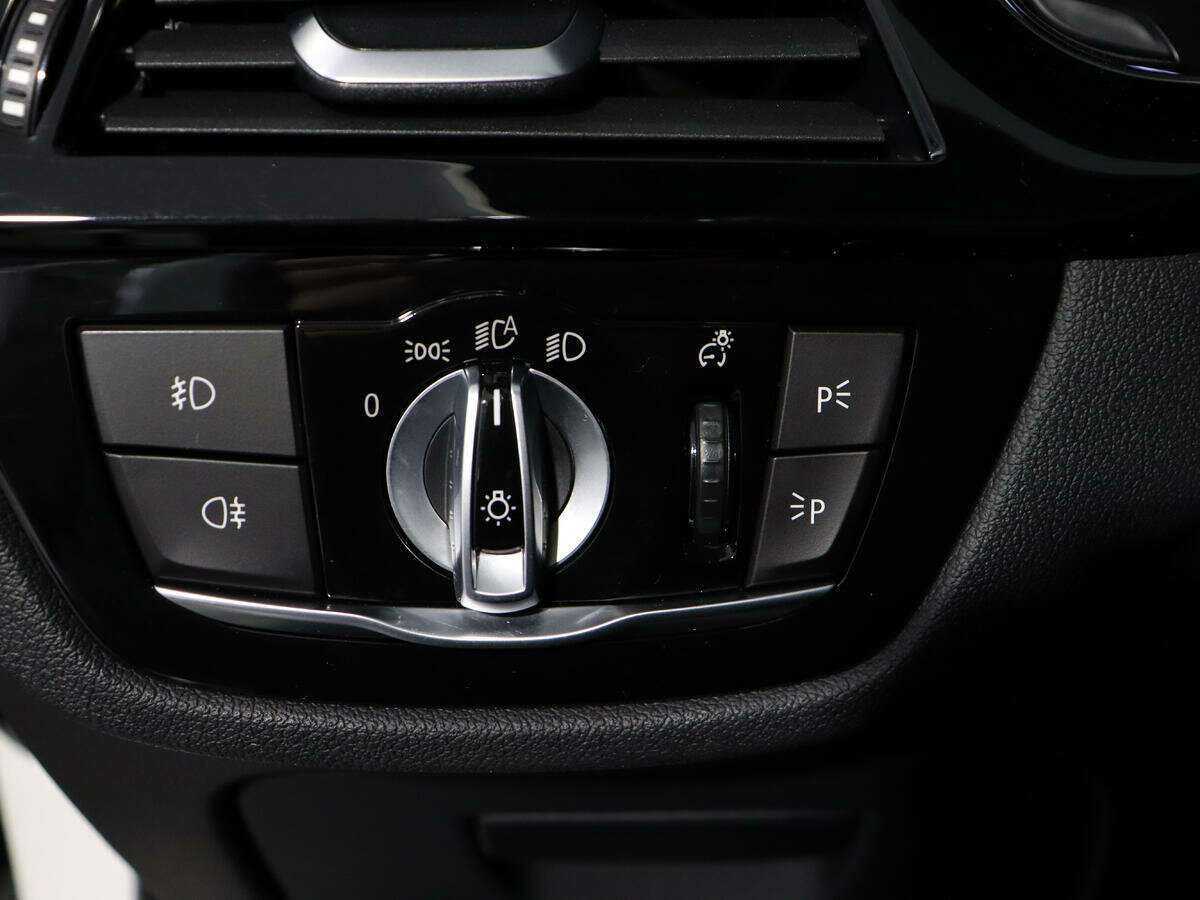 BMW 5 серии 530i xDrive, 2018 Фото №18