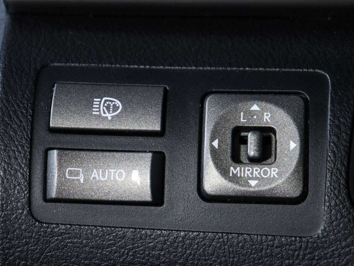 Lexus LX 570, 2012 Фото №18