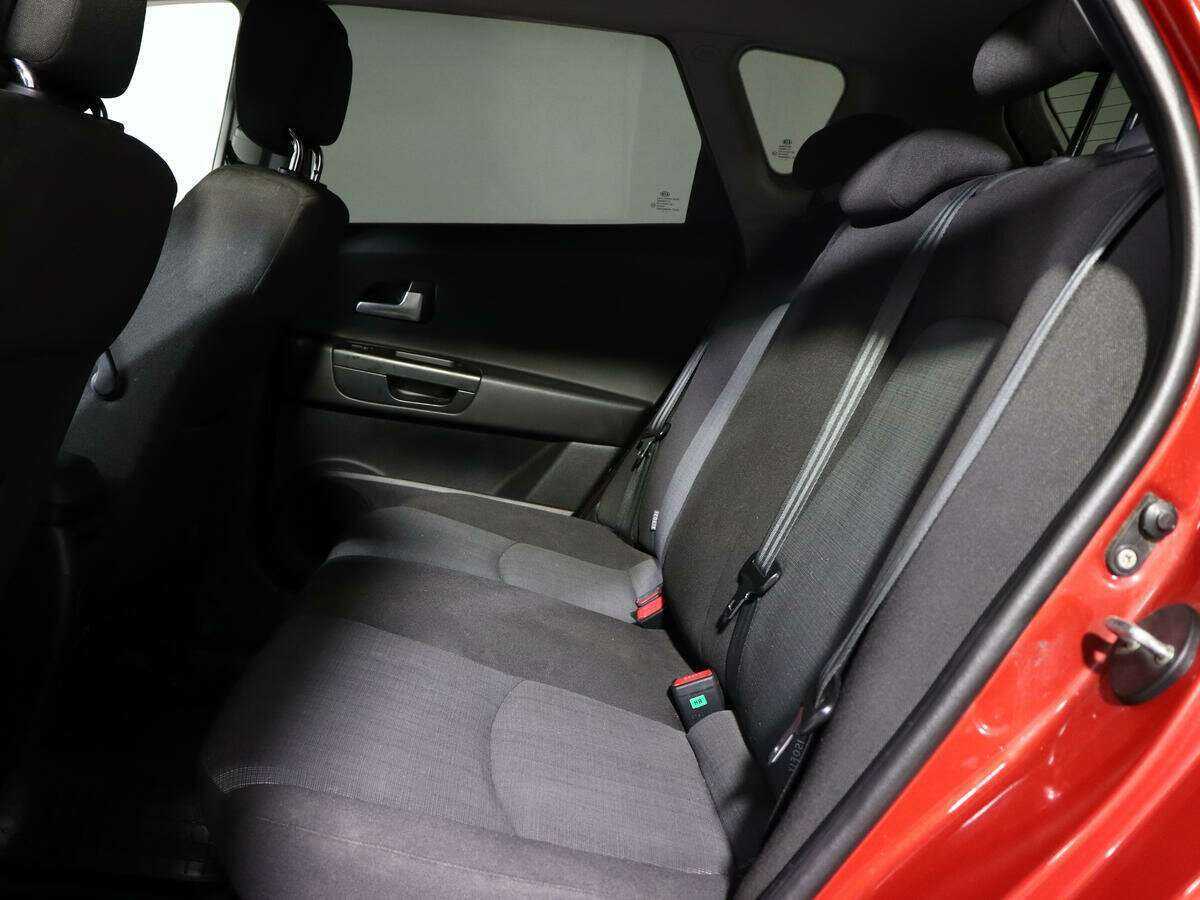 Kia Ceed, 2011 Фото №10