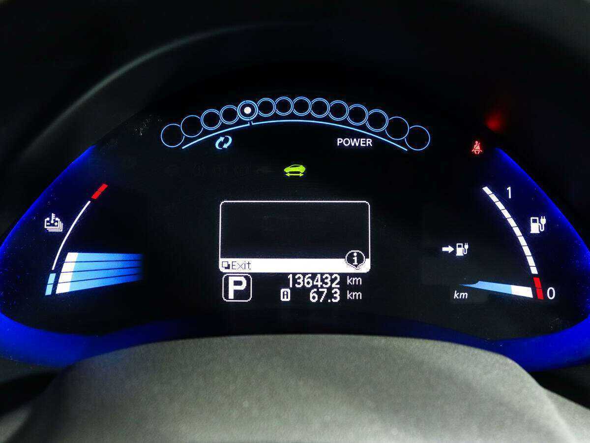 Nissan Leaf, 2011 Фото №9