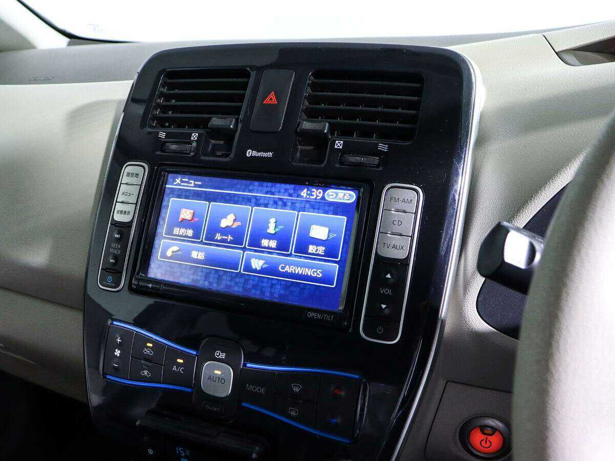 Nissan Leaf, 2011 Фото №14