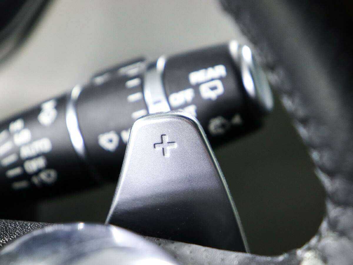 Land Rover Range Rover Sport SVR, 2015 Фото №25