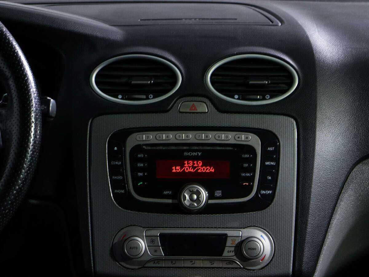 Ford Focus, 2009 Фото №11