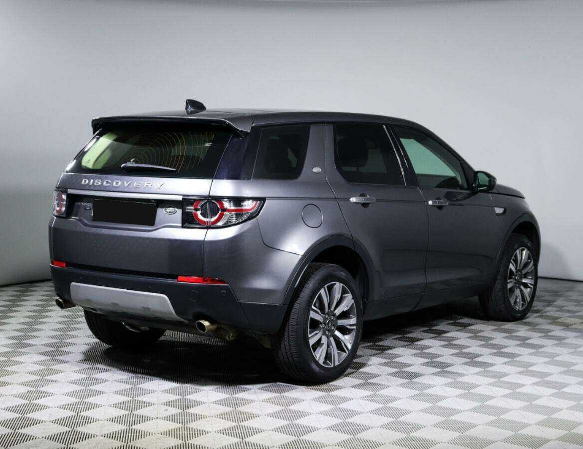 Land Rover Discovery Sport, 2017 - 167 000 км. | Фото №3