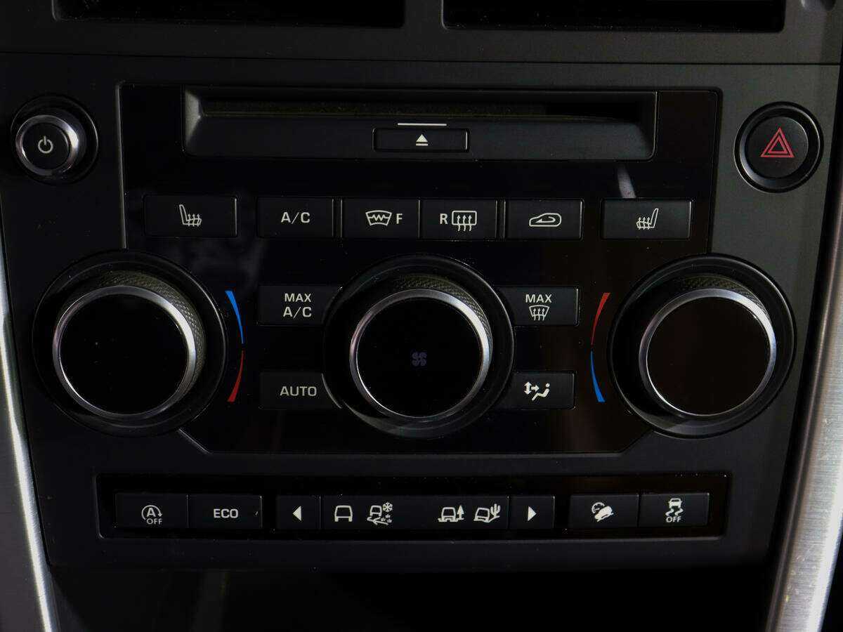 Land Rover Discovery Sport, 2017 Фото №17