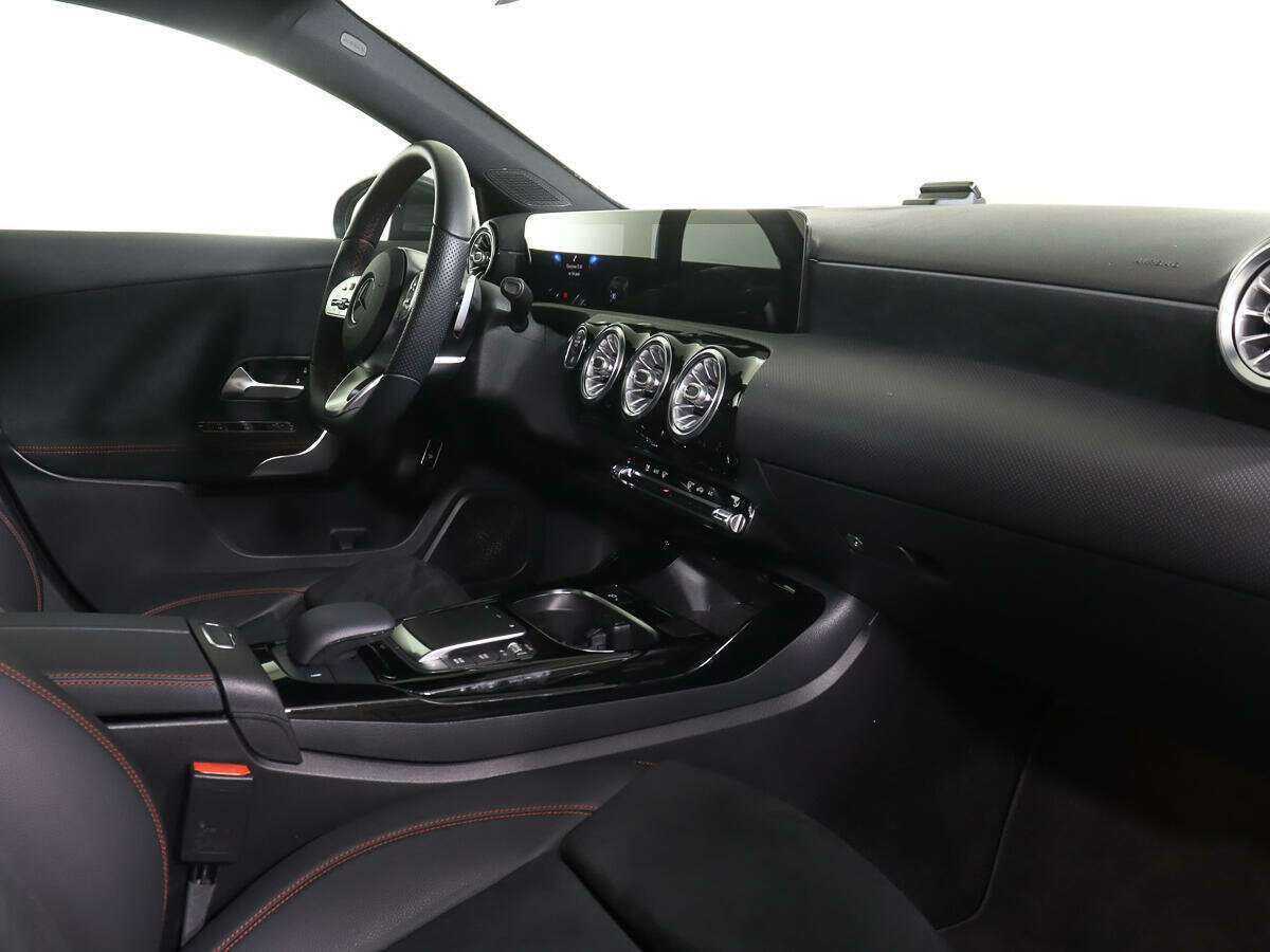 Mercedes-Benz A-Класс AMG 35 AMG, 2020 Фото №9