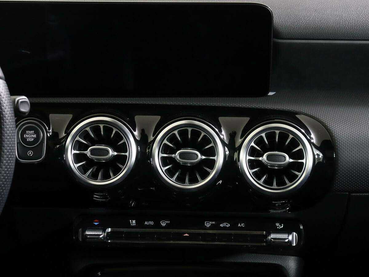 Mercedes-Benz A-Класс AMG 35 AMG, 2020 Фото №13