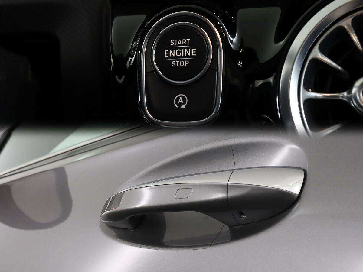 Mercedes-Benz A-Класс AMG 35 AMG, 2020 Фото №20