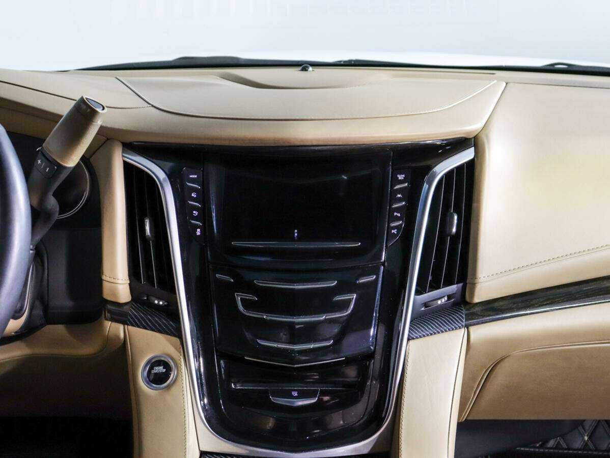 Cadillac Escalade ESV, 2018 Фото №13